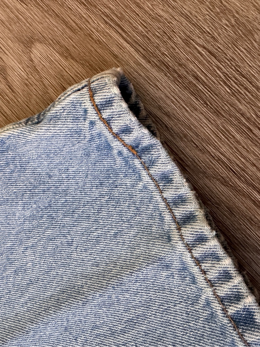 Levi’s 550 Relaxed Fit Tapered Leg 12 Misses Light Wash High Rise Denim Jeans - Picture 5 of 6